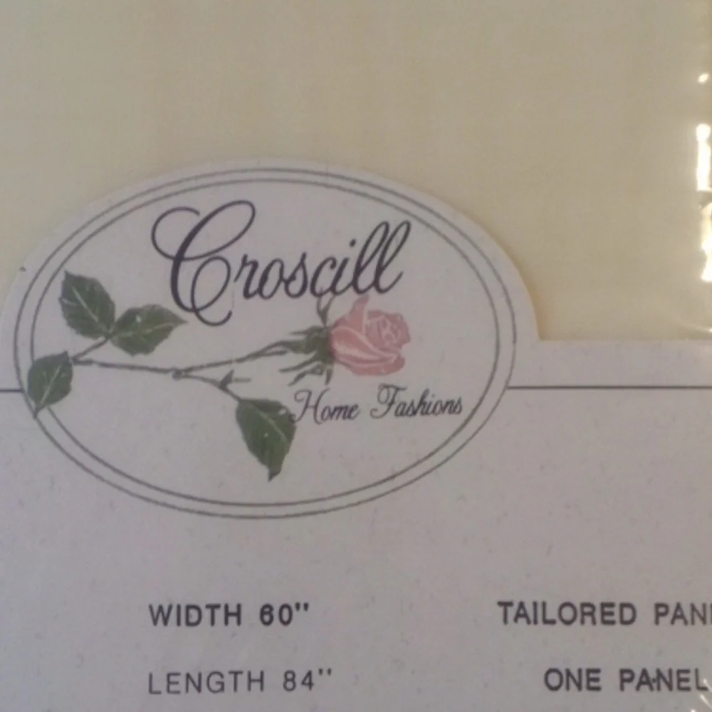Croscill Tailored Curtain -NWT 60 X 84